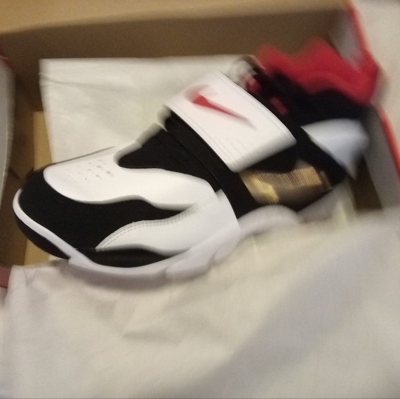 Deion Sanders Diamond Turfs size 13 and 8 - Picture 9 of 9